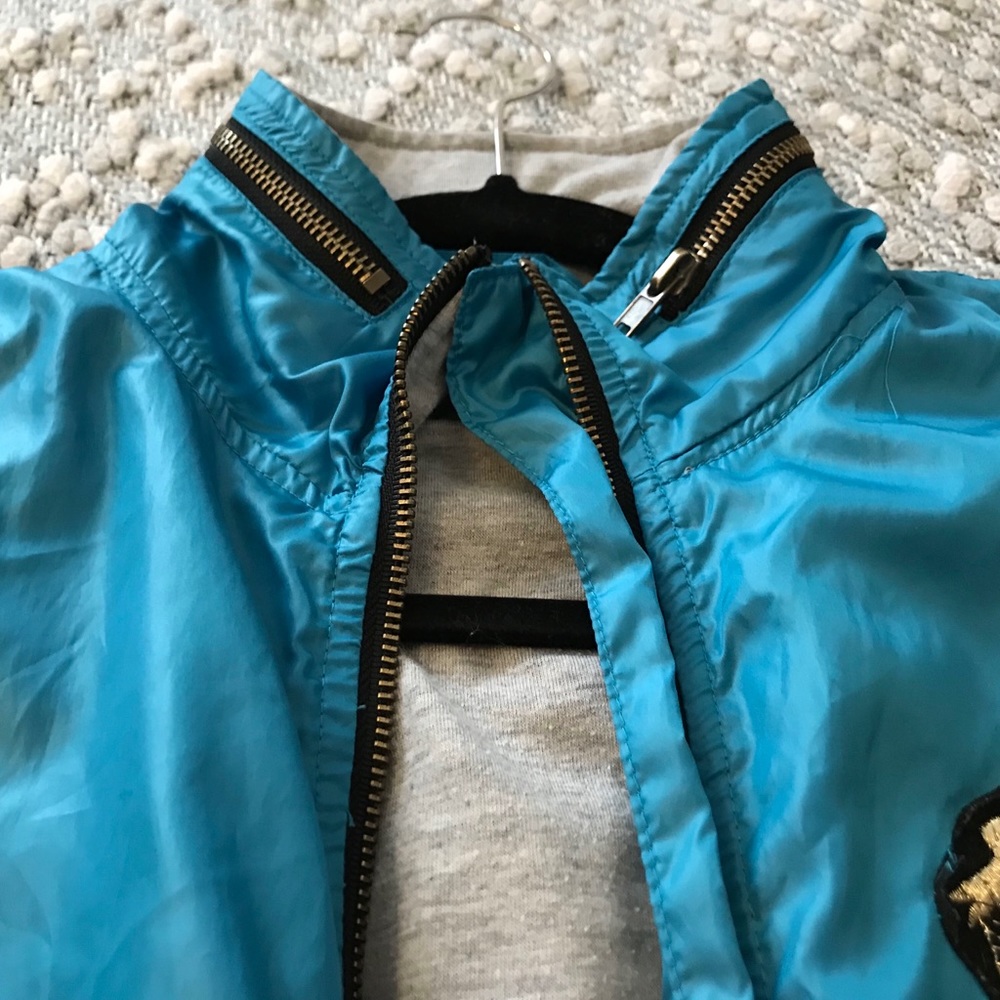 Blue Jacket - Picture 4 of 4